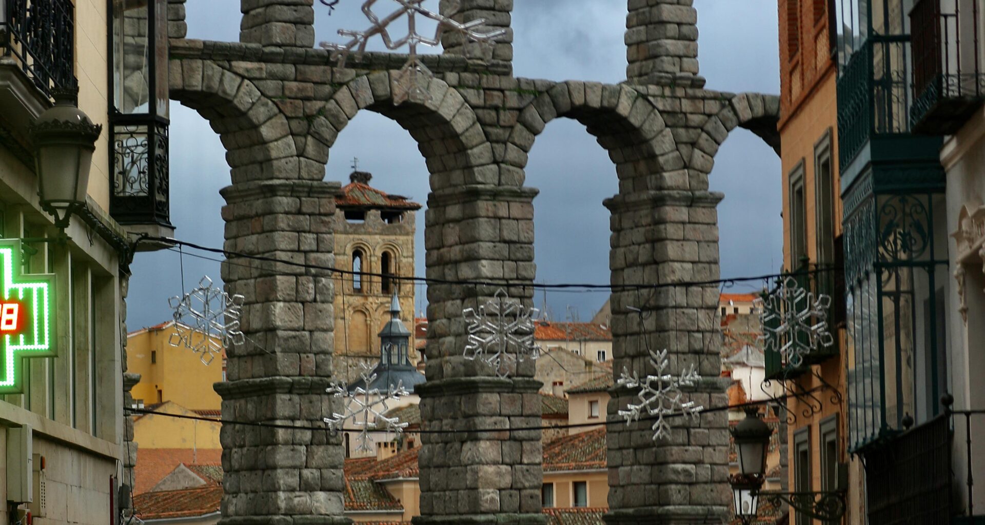 Segovia, Spain [OS][OC][3456x5184]