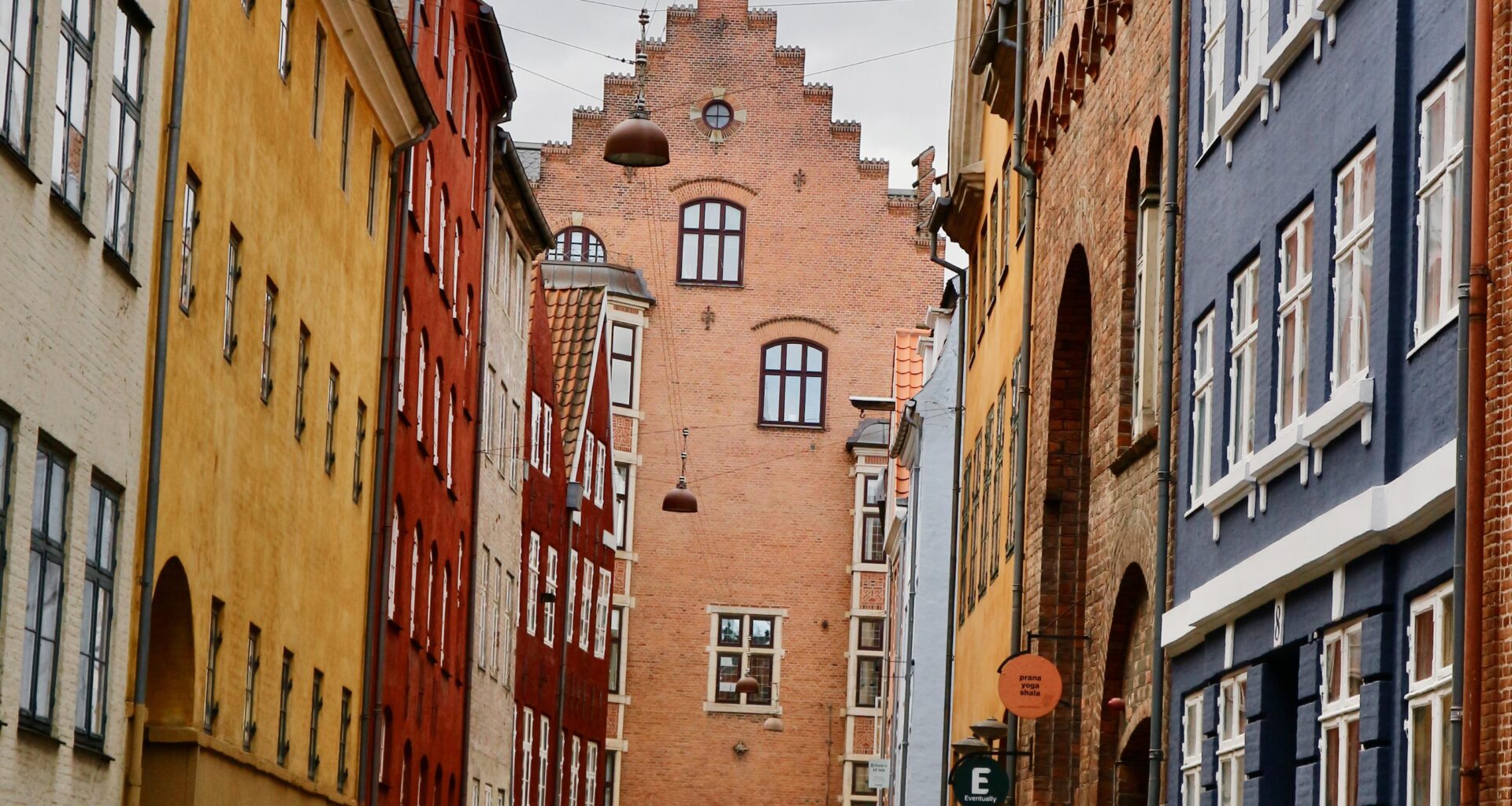 Magstræde. Copenhagen, Denmark [OS][OC][3456x5184]