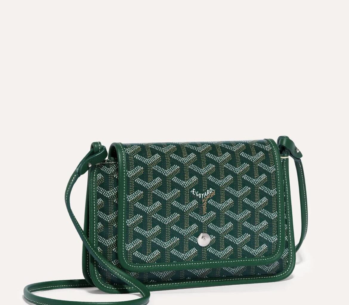 By any chance, if anyone pops in Goyard. Please can you let me know how much this is in Monaco thank you