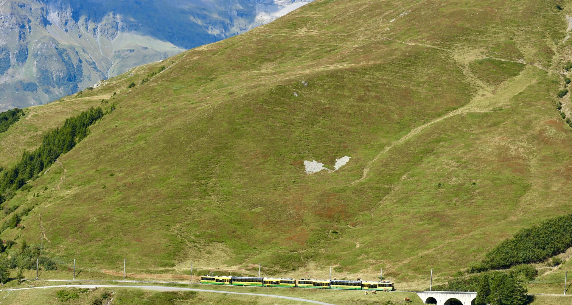 Kleine Scheidegg, Switzerland [OS][OC][5184x3456]