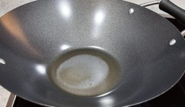 Neue Wok Pfanne - Beschichtung ab?