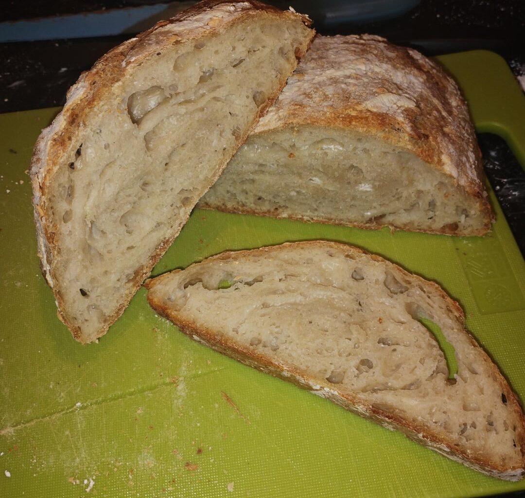 Mein erstes Sauerteigbrot :)