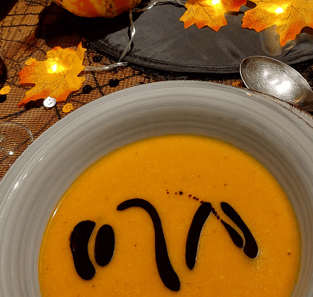 Kürbissuppe und Kürbisravioli