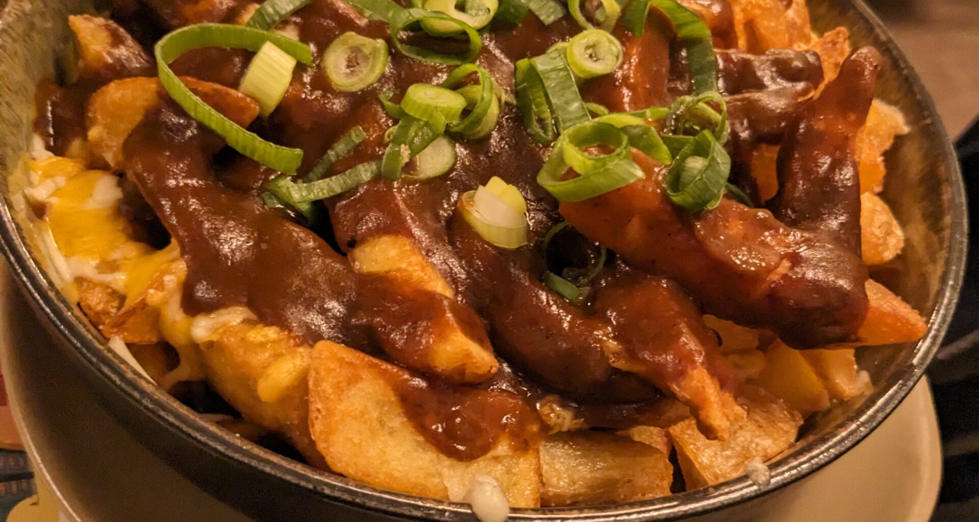 Ich Aß: Poutine mit hausgemachter Bratensoße