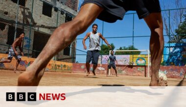 Brazil’s favelas: How do you deliver to somewhere with no address? | BBC News