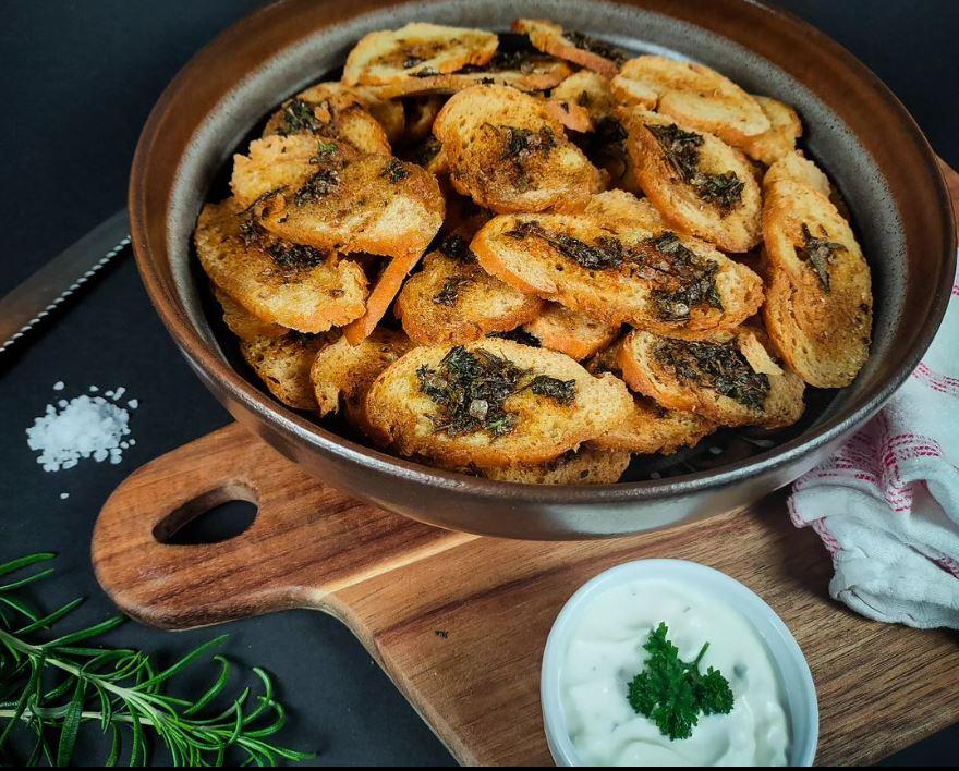 Selbstgemachte Brotchips