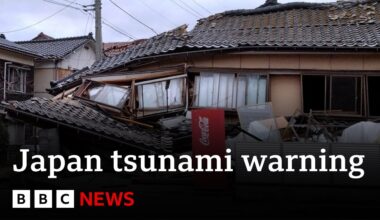 Japan downgrades major tsunami warning after earthquakes - BBC News