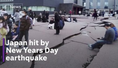 Japan earthquake triggers tsunami warning