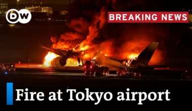 Japan: Passenger plane bursts into flames on runway  | DW News