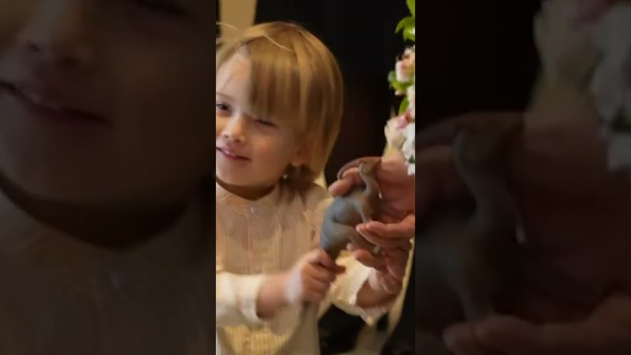 Jurassic Parker-Bowles: Cute Toddler Beats Queen in Toy Tug-of-War