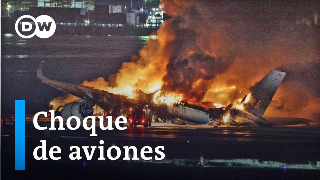 Cinco muertos en la colisión de dos aviones en el aeropuerto de Tokio