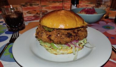 Buttermilk Fried Chicken Burger