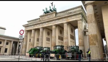 Des milliers d’agriculteurs en colère déferlent à nouveau dans les rues de Berlin