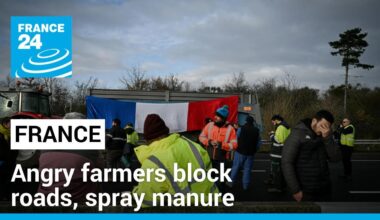 Angry French farmers block roads, spray manure at public building • FRANCE 24 English