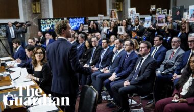 Mark Zuckerberg apologises directly to families of online harm victims in Senate hearing