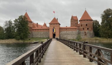 ✨Step into history and discover the enchanting Trakai Island Castle✨