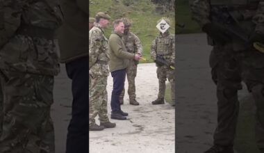 Grant Shapps visits British and Ukrainian soldiers training in North Yorkshire