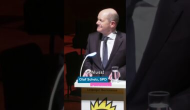 OLAF SCHOLZ: "Hör auf zu brüllen! Schluss!" Kanzler in Leipzig in Rage I WELT #shorts