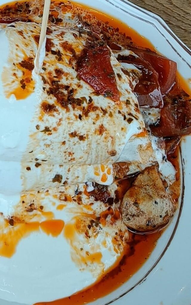 Ich war beim Türken/Kurden essen. Was ist das für eine Sauce? Wonach muss ich suchen?