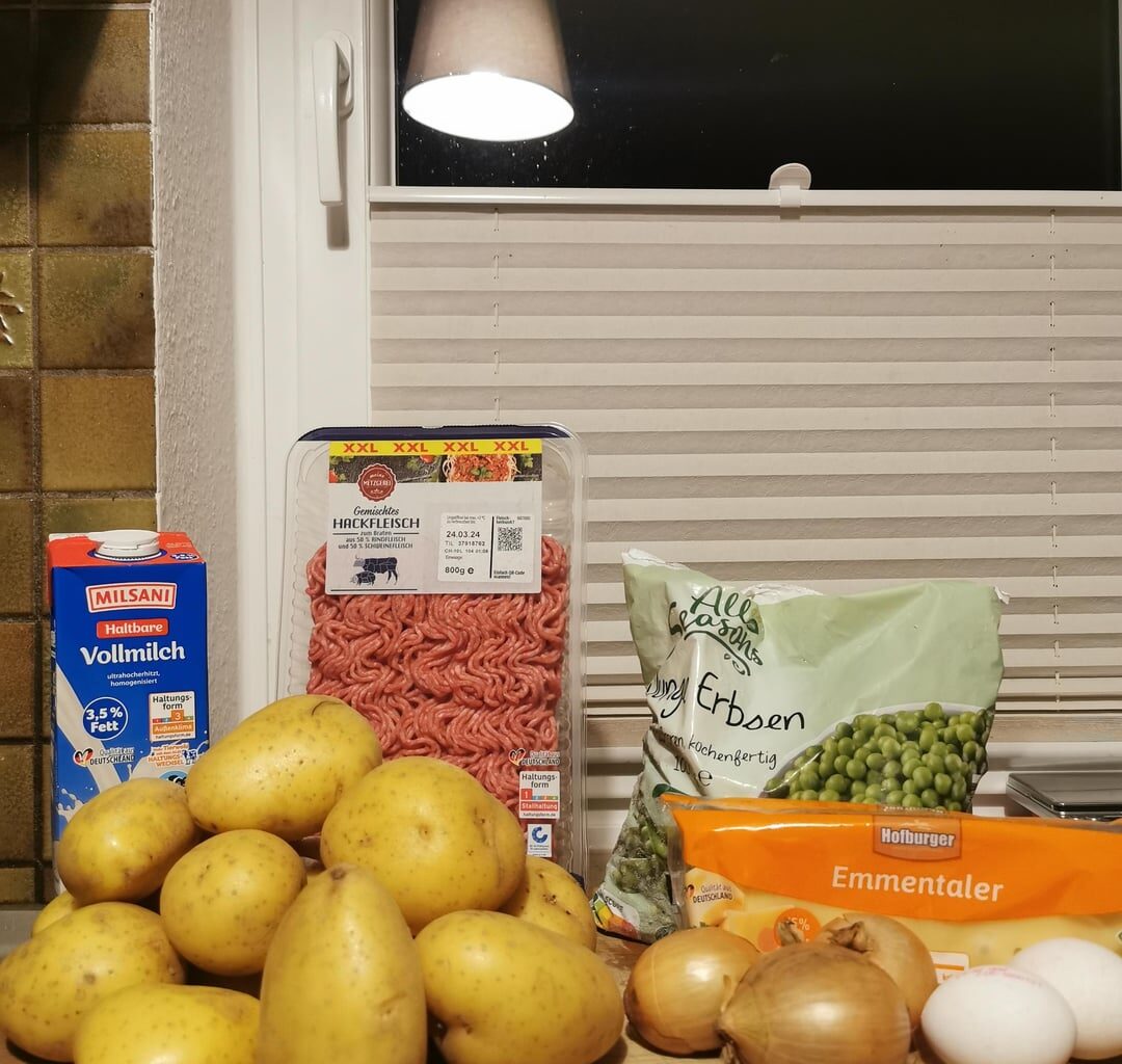 Mealprep KW 12 (Kartoffelgratin+Erbsen+Frikadellen)