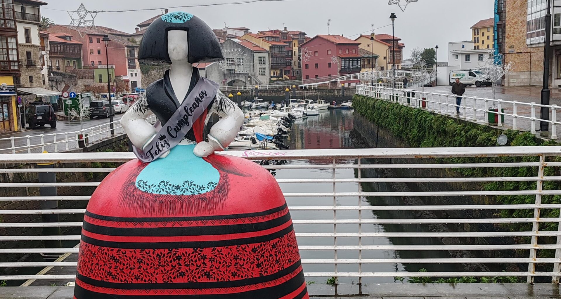 ¿ Una menina en Llanes?