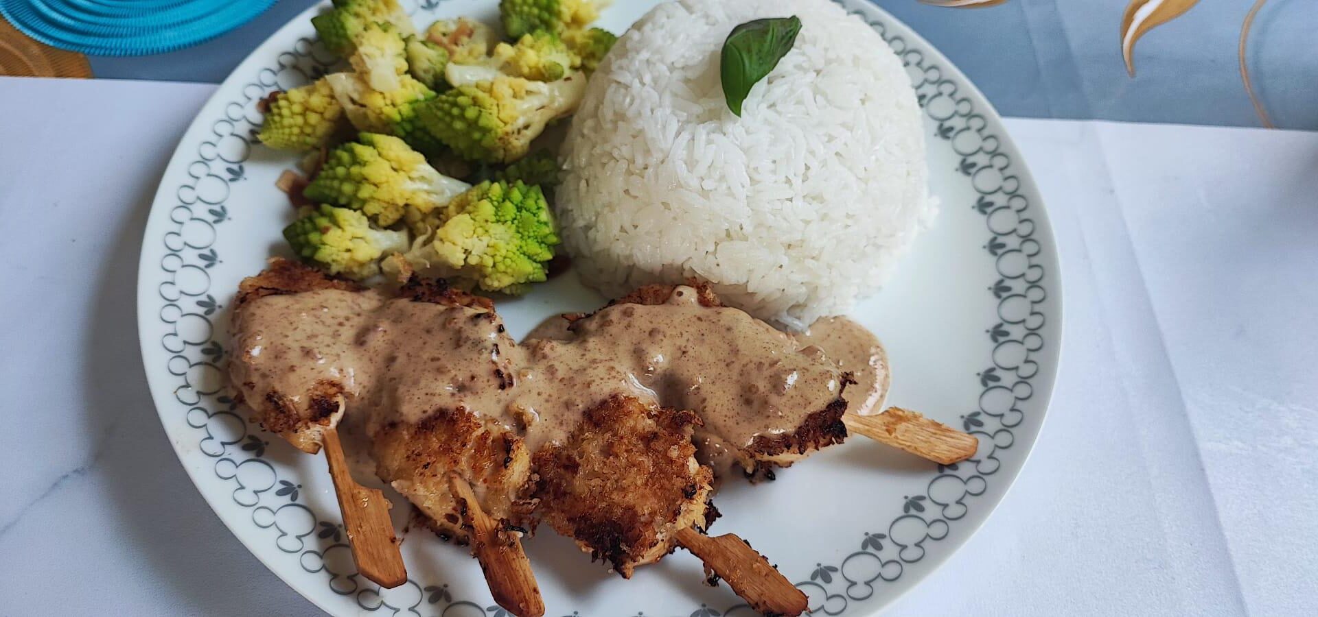 Sate spieße mit Romanesco