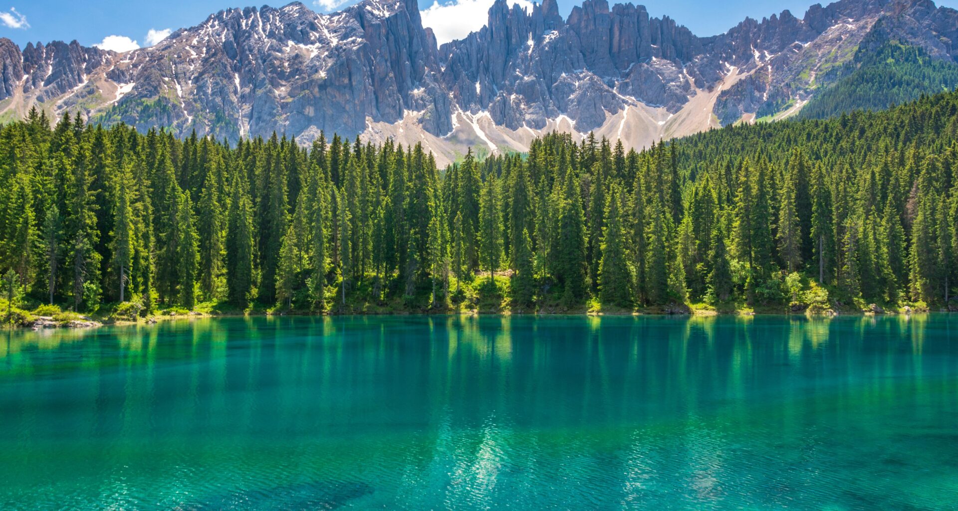 Lago di Carezza, Italy