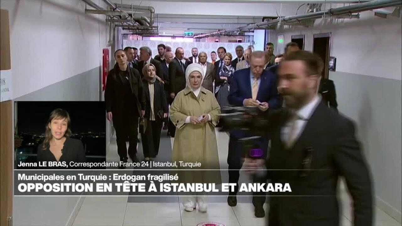 Municipales en Turquie : l'opposition en tête à Istanbul et Ankara, un "revers" pour Erdogan