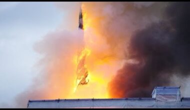 Danemark : un incendie spectaculaire à l'ancienne Bourse de Copenhague, la flèche s'est effondrée