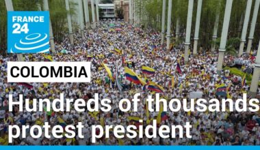 Hundreds of thousands of Colombians protest President Petro's economic, social reforms • FRANCE 24