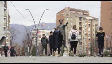 Au nord du Kosovo, les autorités tentent coûte que coûte d'intégrer la population serbe • FRANCE 24