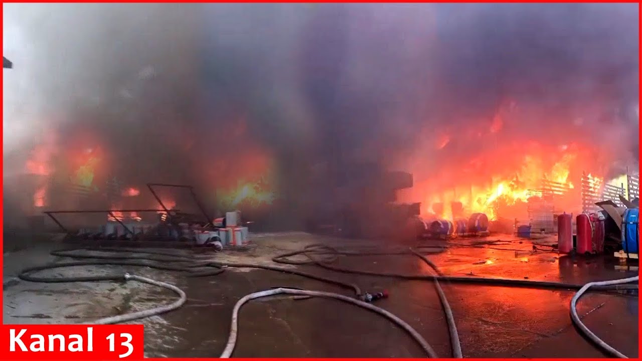 Footage of strong fire covering an area of ​​2,300 square meters in Moscow