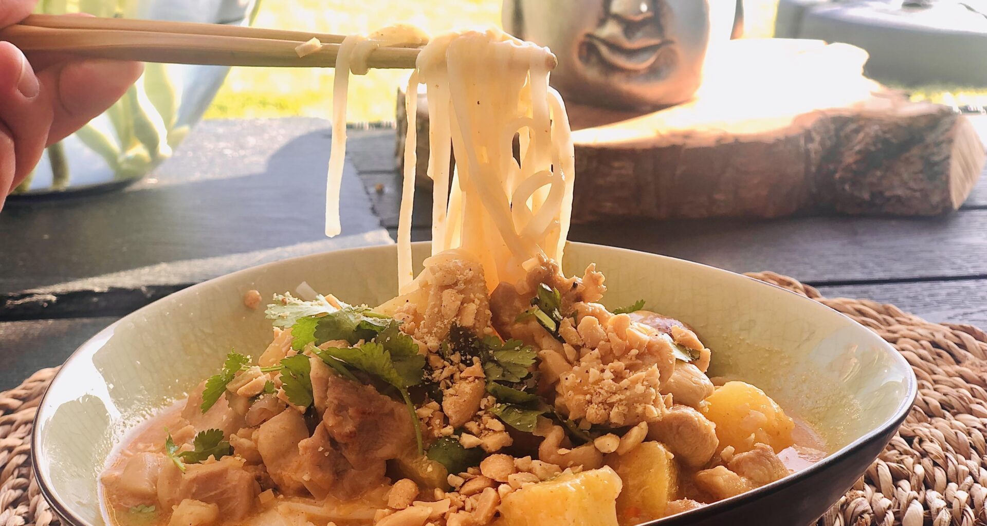 Sunshine dinner: Thai Curry mit Hühnchen und Ananas