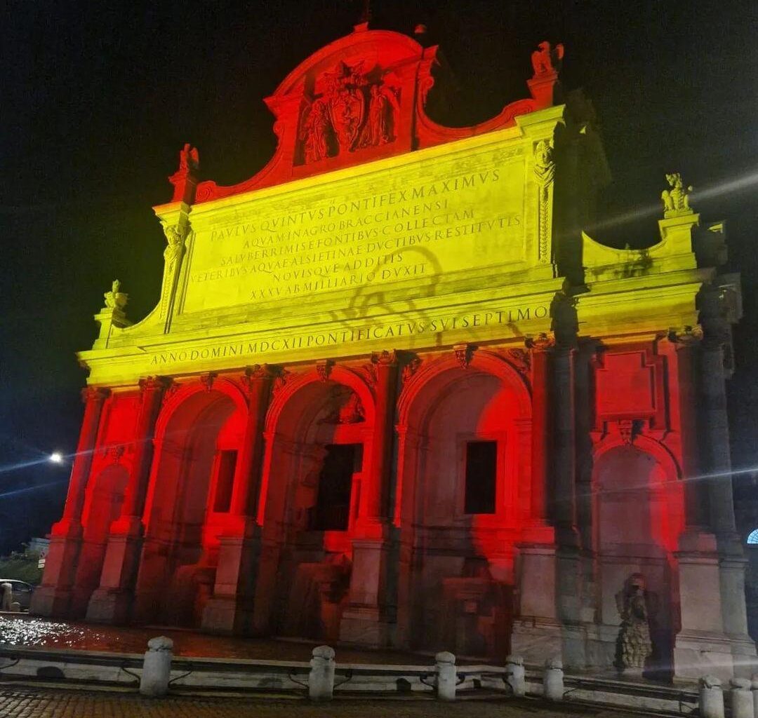 Rome,colors of Spanish national flag on Fontana dell´Acqua Paola .