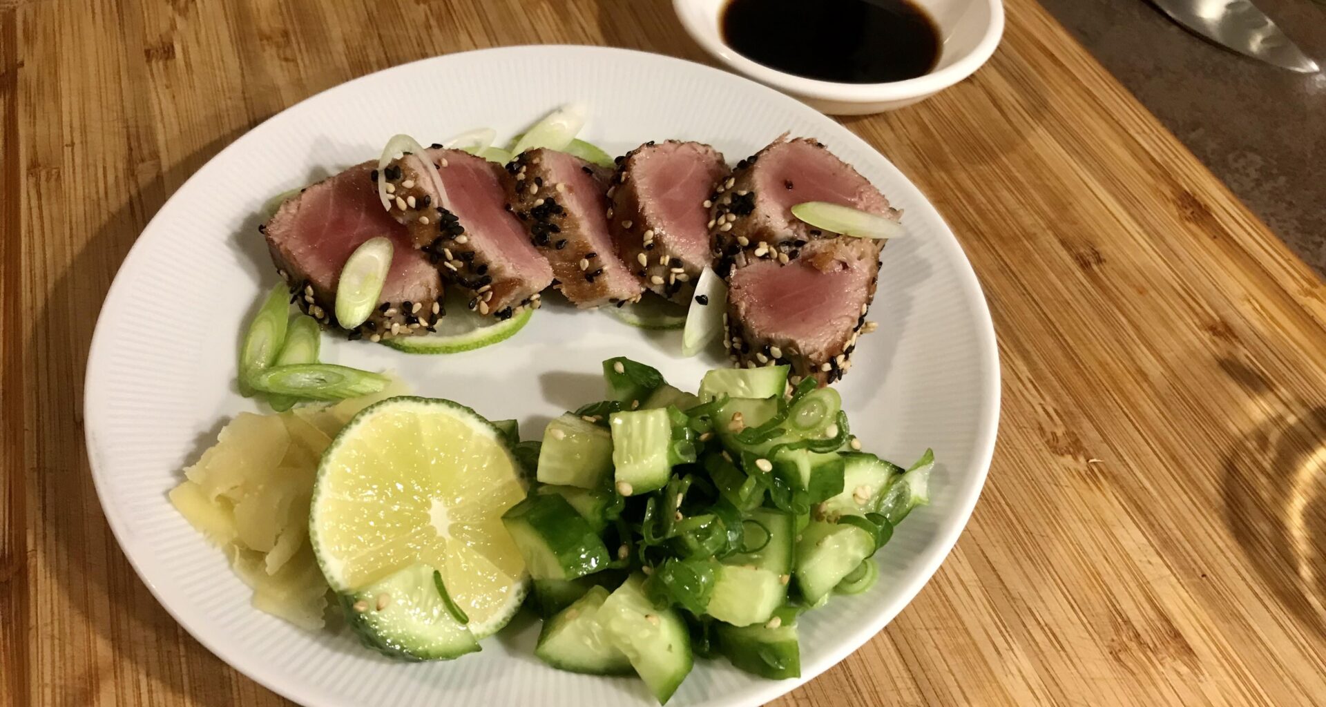 Dahingeschluderter Maguro Tataki