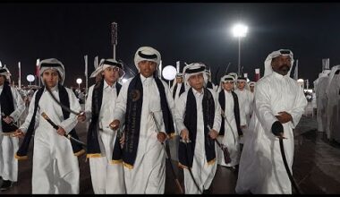 Danse de l'épée et théâtre, les arts du spectacle à l'honneur au Qatar