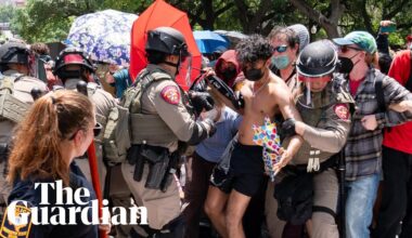 Gaza protesters arrested by police at University of Texas