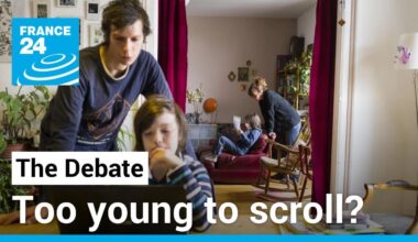 Too young to scroll? French panel calls for curbs on screen time for youth • FRANCE 24 English