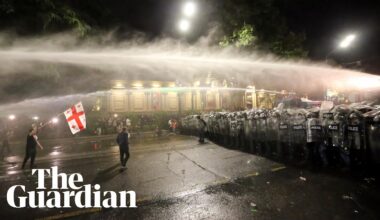 Georgia riot police launch violent crackdown on anti-government protests