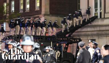 New York police enter Columbia University to break up pro-Palestinian protest