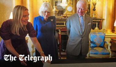 King and Queen receive first Coronation Roll made from vegan paper