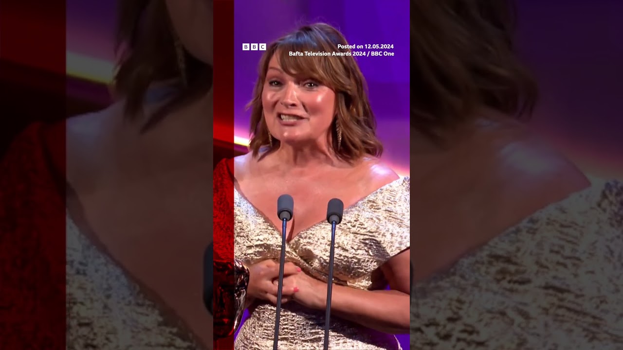 Lorraine Kelly has been presented with a BAFTA Special Award. #Lorraine #Baftas #BBCNews