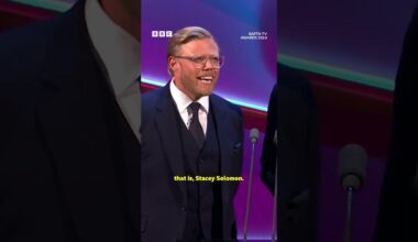 “He’s not that bad” 🤣 #BAFTATVAwards #BAFTATV2024 #BAFTATV #BAFTA #iPlayer - BBC