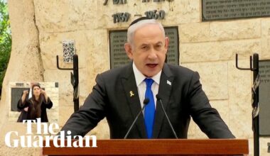 Netanyahu heckled during Israel Memorial Day speech