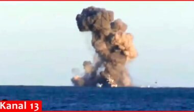 Ukrainian Army destroys Russian ship in Crimea, six servicemen were killed