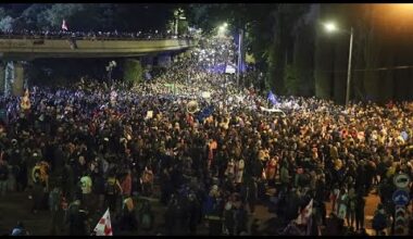 Géorgie : les manifestations se poursuivent après l'adoption de la "loi russe"