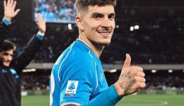 [Romano] Giovanni Di Lorenzo wants to leave Napoli this summer, his agent confirms. “He doesn’t feel the confidence so yes, Di Lorenzo is ready to leave, we informed the club”, Giuffredi told TvPlay.  “The president De Laurentiis is open to selling Giovanni in case of good bid”.