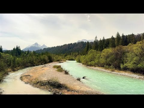 Dear European outdoor lovers, enjoy this beautiful turquoise river atmosphere with lovely birdsongs at the Isar Nature Experience Trail in the Bavarian Alps near Krün in Germany and find peace midst nature. 🌿