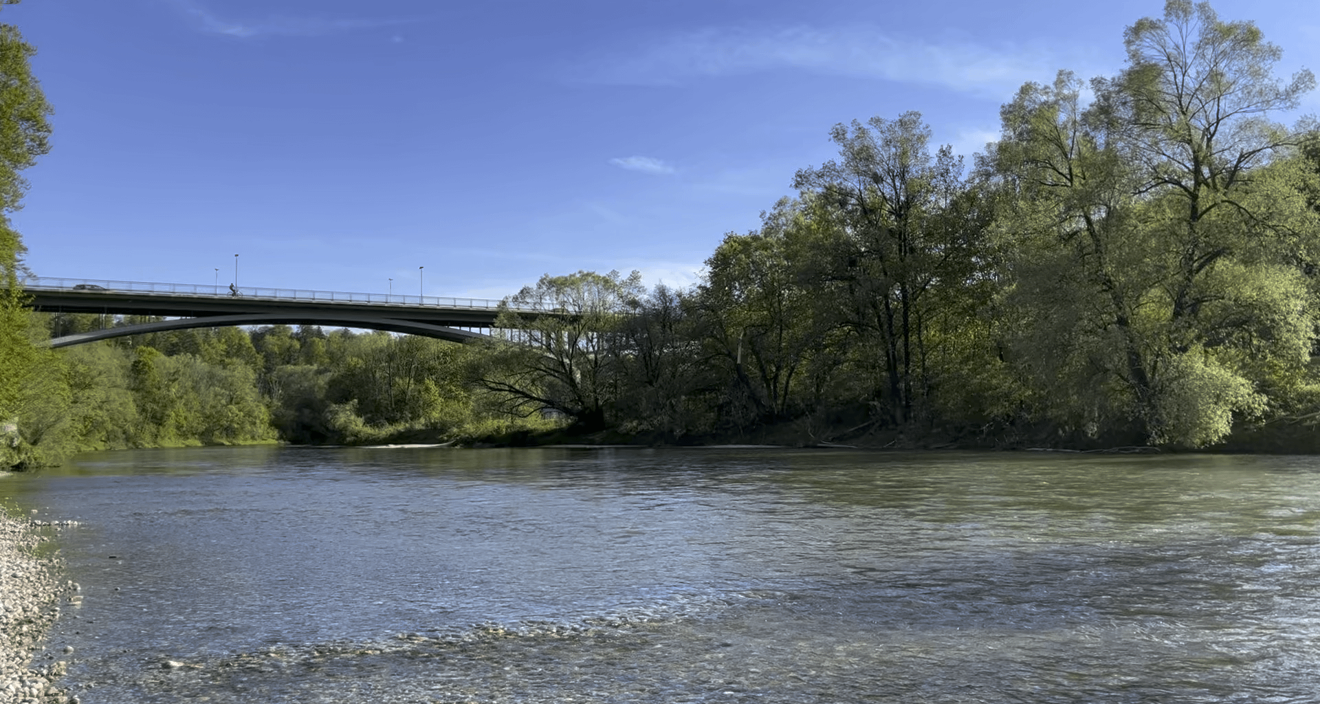 Relaxing Isar River in Grünwald, Munich