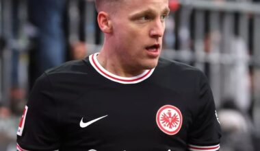 [Inter Xtra] Inter has shown interest in Manchester United midfielder Donny van de Beek, currently on loan at Eintracht Frankfurt [via @fichajesnet]